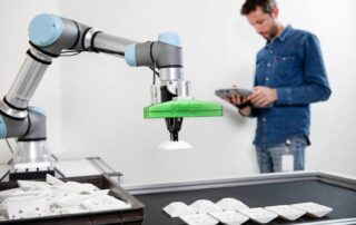80 pick-it partners with cobots.ie